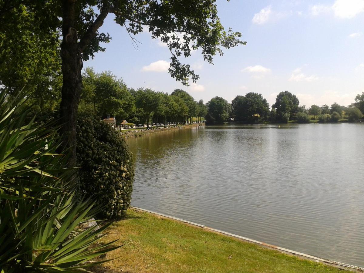 Camping Oaki Mesnard-la-Barotière Exteriér fotografie